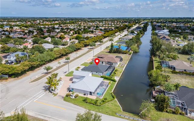 2207 Surfside BLVD, Cape Coral, FL 33991