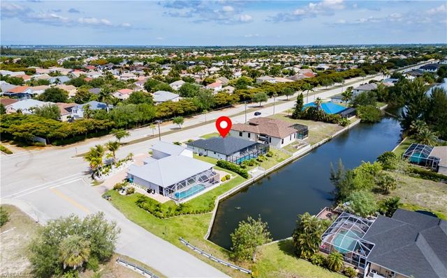 2207 Surfside BLVD, Cape Coral, FL 33991