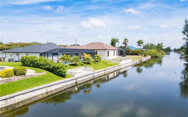 2207 Surfside BLVD, Cape Coral, FL 33991