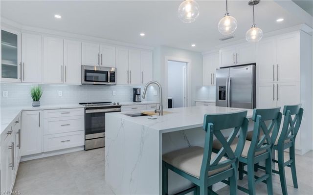 2207 Surfside BLVD, Cape Coral, FL 33991