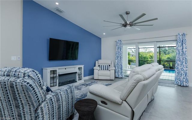 2207 Surfside BLVD, Cape Coral, FL 33991