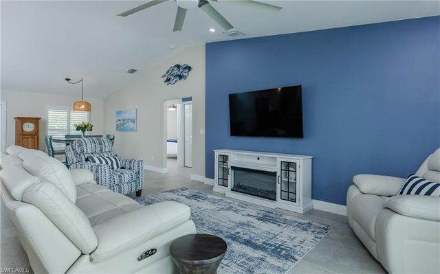 2207 Surfside BLVD, Cape Coral, FL 33991