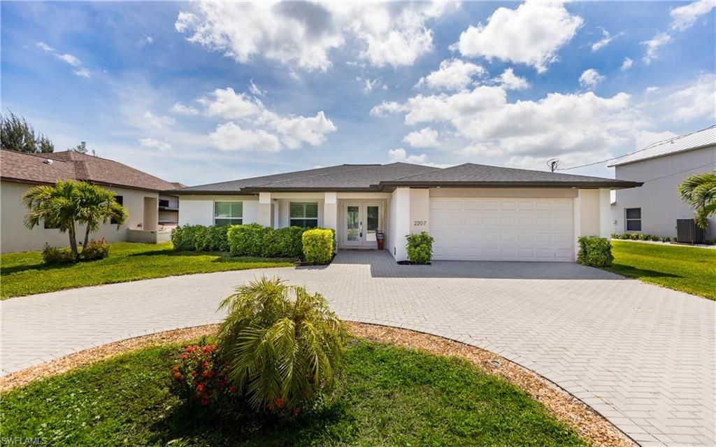 2207 Surfside BLVD, Cape Coral, FL 33991