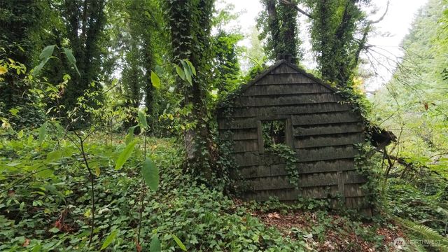 11000 xx State HWY 305 NE, Bainbridge Island, WA 98110