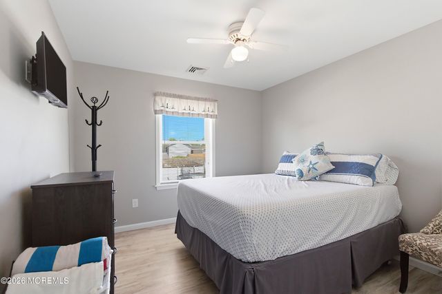 334 E Bayview Avenue, Ocean Gate, NJ 08740