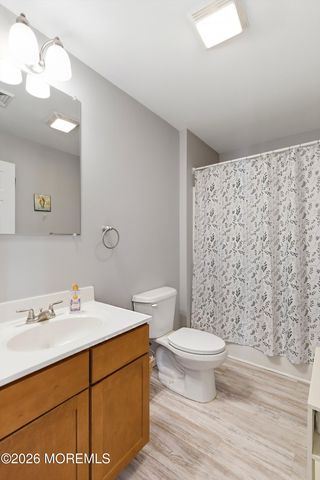 334 E Bayview Avenue, Ocean Gate, NJ 08740