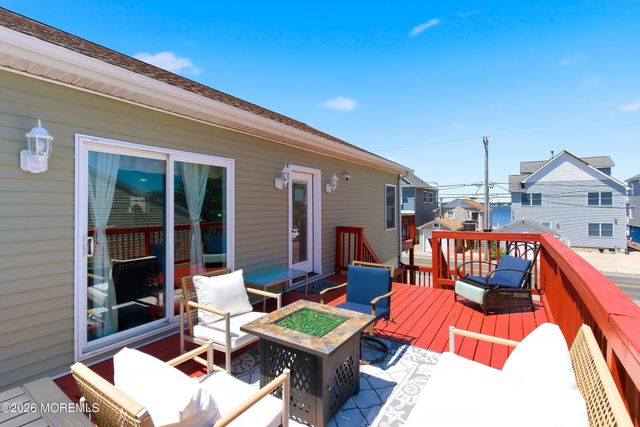 334 E Bayview Avenue, Ocean Gate, NJ 08740