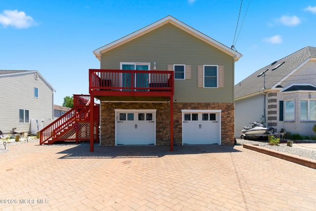 334 E Bayview Avenue, Ocean Gate, NJ 08740