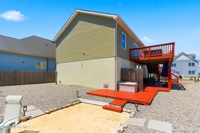 334 E Bayview Avenue, Ocean Gate, NJ 08740