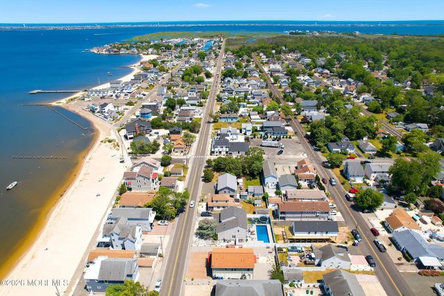 334 E Bayview Avenue, Ocean Gate, NJ 08740