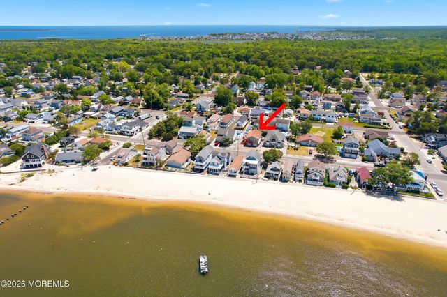 334 E Bayview Avenue, Ocean Gate, NJ 08740
