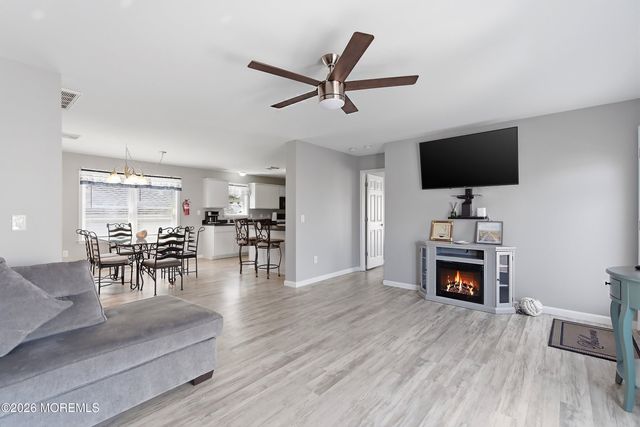 334 E Bayview Avenue, Ocean Gate, NJ 08740