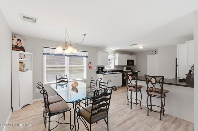 334 E Bayview Avenue, Ocean Gate, NJ 08740