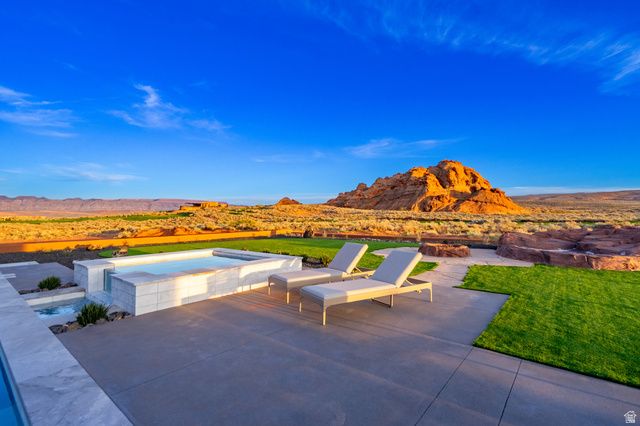 5657 W SCATTERED STARS WAY, Hurricane, UT 84737