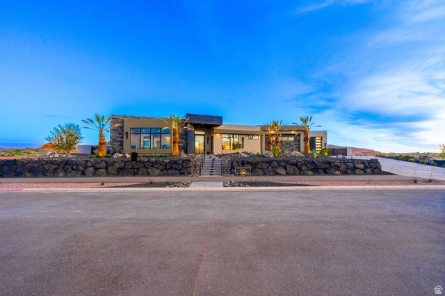 5657 W SCATTERED STARS WAY, Hurricane, UT 84737