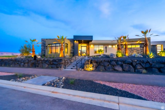 5657 W SCATTERED STARS WAY, Hurricane, UT 84737