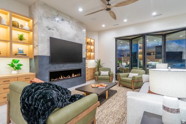5657 W SCATTERED STARS WAY, Hurricane, UT 84737