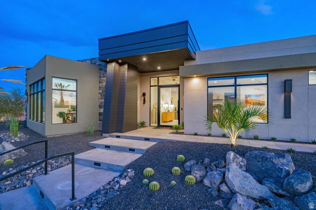 5657 W SCATTERED STARS WAY, Hurricane, UT 84737