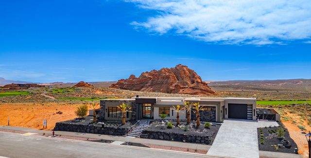 5657 W SCATTERED STARS WAY, Hurricane, UT 84737
