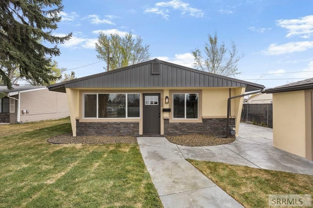 Image 1 of property listing at 1139 Garfield Street, Idaho Falls, ID 83401