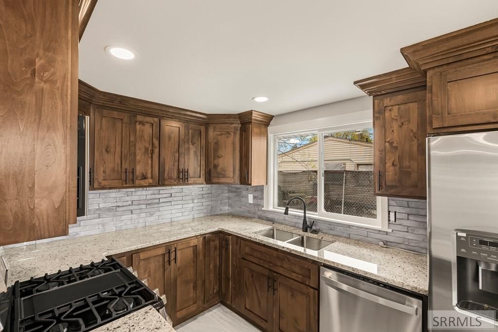 Image 11 of property listing at 1139 Garfield Street, Idaho Falls, ID 83401