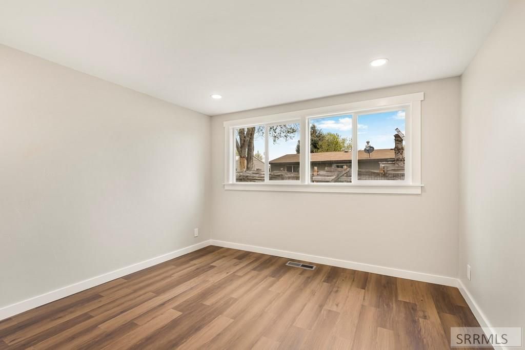 Image 14 of property listing at 1139 Garfield Street, Idaho Falls, ID 83401