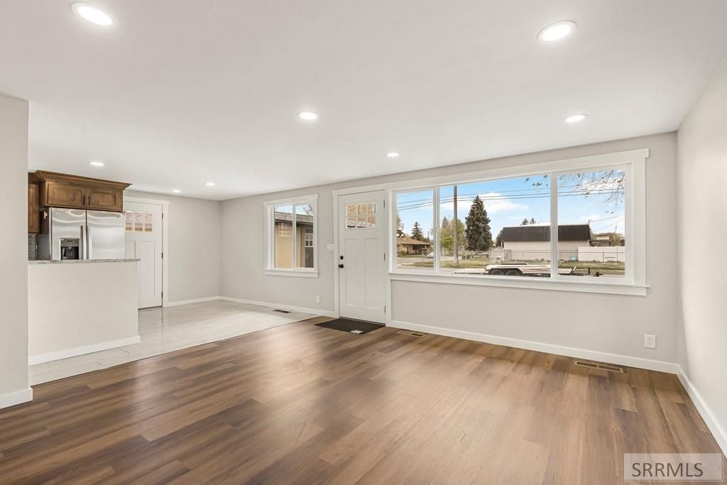 Image 4 of property listing at 1139 Garfield Street, Idaho Falls, ID 83401