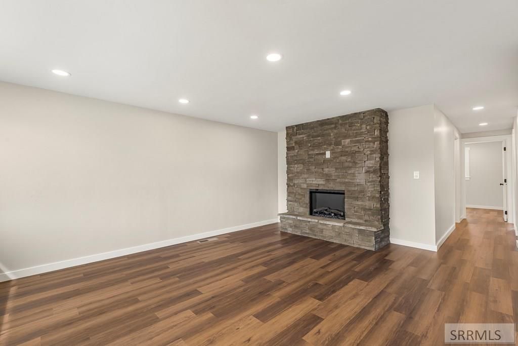 Image 6 of property listing at 1139 Garfield Street, Idaho Falls, ID 83401