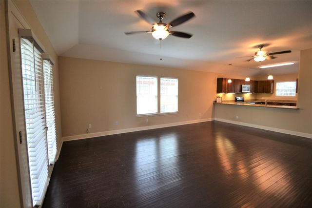278 Debbie Lane, San Leon, TX 77539
