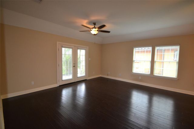 278 Debbie Lane, San Leon, TX 77539