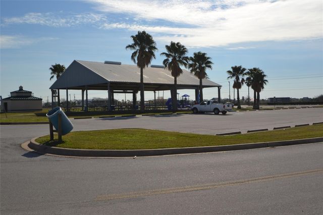 278 Debbie Lane, San Leon, TX 77539