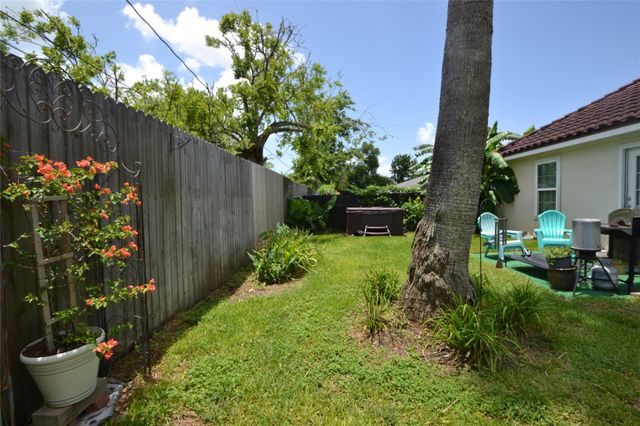 278 Debbie Lane, San Leon, TX 77539