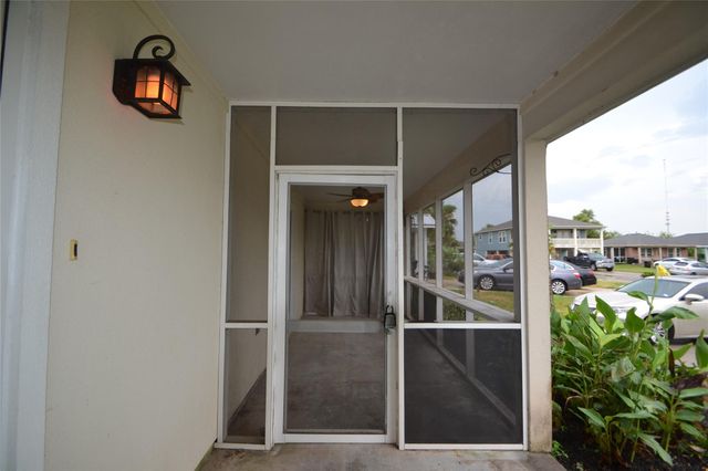 278 Debbie Lane, San Leon, TX 77539