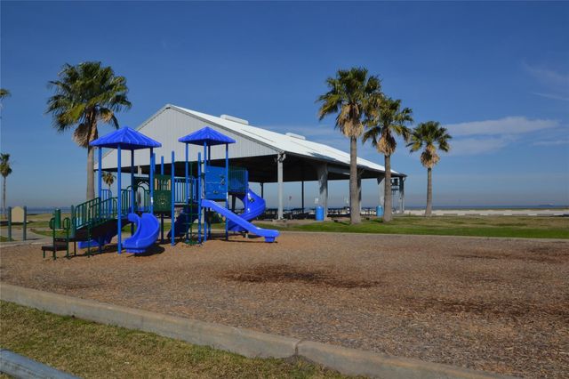 278 Debbie Lane, San Leon, TX 77539