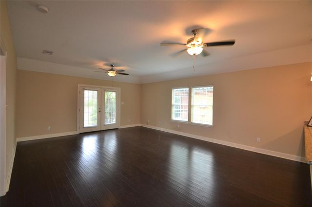 278 Debbie Lane, San Leon, TX 77539