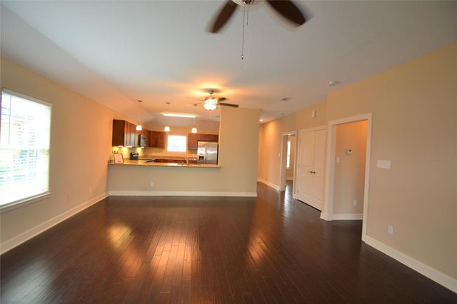 278 Debbie Lane, San Leon, TX 77539