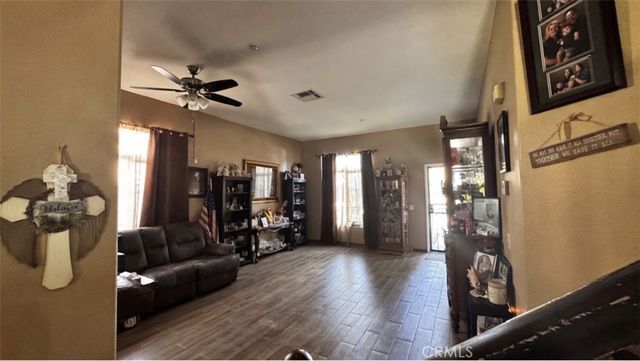 1045 Amarillo Court, Riverside, CA 92501