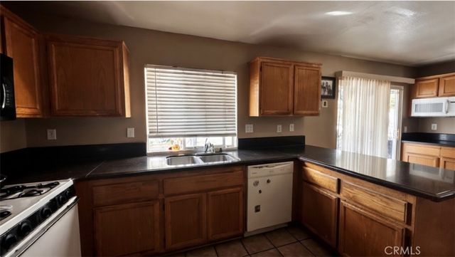 1045 Amarillo Court, Riverside, CA 92501