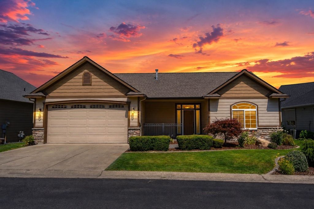 14405 E 5TH Ln, Spokane Valley, WA 99216
