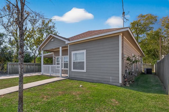 920 Kellogg Street, Houston, TX 77012