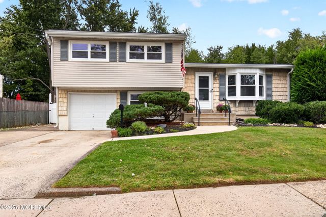 54 Stevens Avenue, Old Bridge, NJ 08857