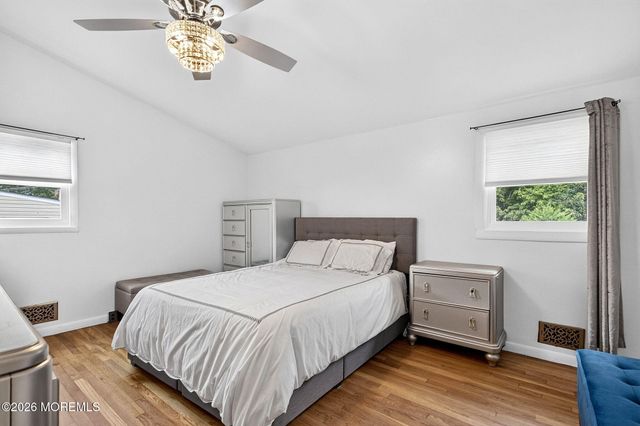 54 Stevens Avenue, Old Bridge, NJ 08857