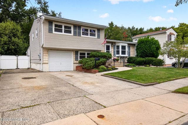 54 Stevens Avenue, Old Bridge, NJ 08857