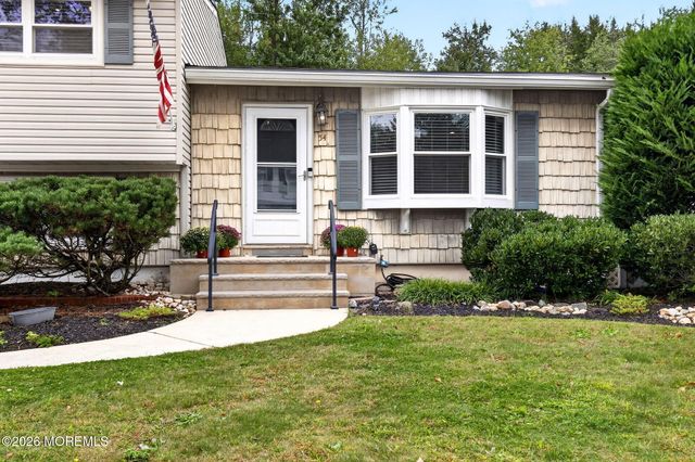 54 Stevens Avenue, Old Bridge, NJ 08857