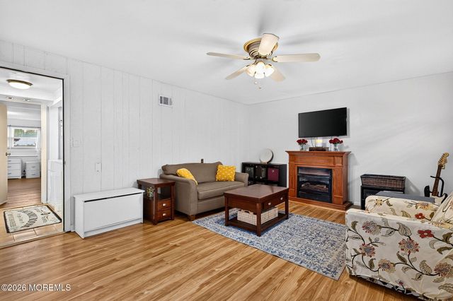 54 Stevens Avenue, Old Bridge, NJ 08857