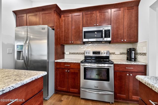 54 Stevens Avenue, Old Bridge, NJ 08857