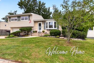 54 Stevens Avenue, Old Bridge, NJ 08857