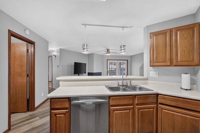 202 PARK DEVILLE PL, Columbia, MO 65203