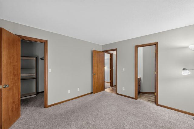 202 PARK DEVILLE PL, Columbia, MO 65203