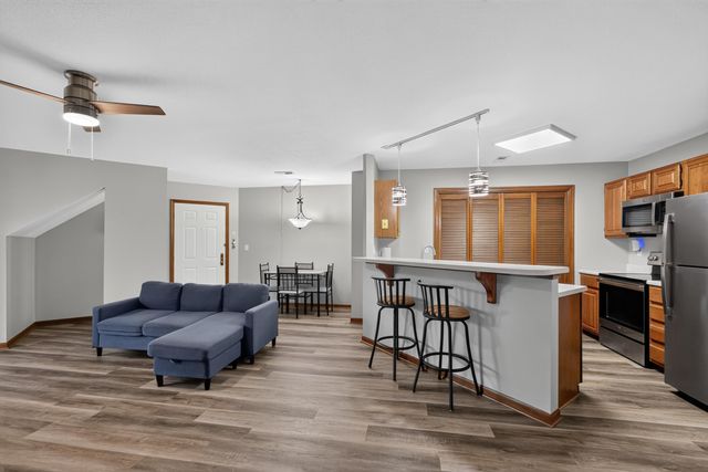 202 PARK DEVILLE PL, Columbia, MO 65203